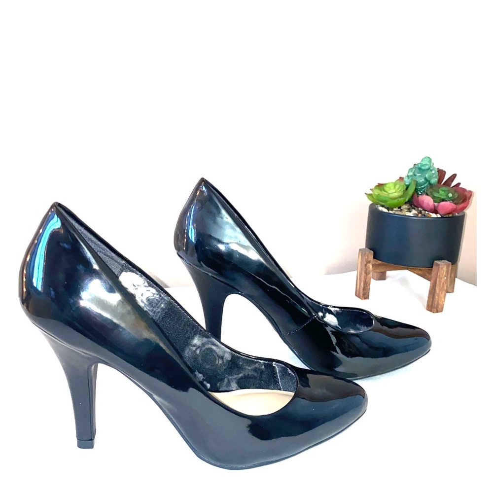 Fergalicious Symphony Black Patent Leather Pump